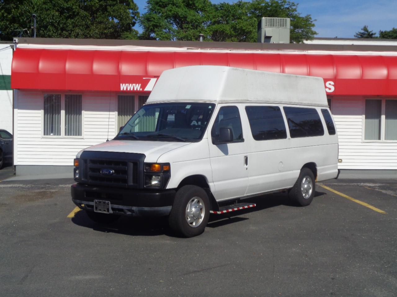 Ford Econoline Cargo Van E-250 Ext Recreational 2013