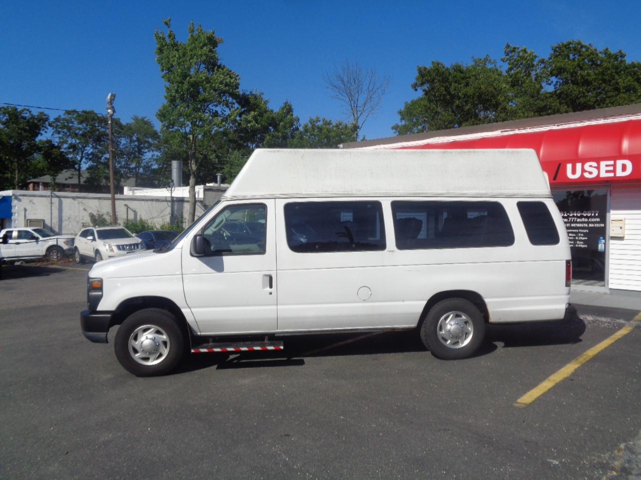 Ford Econoline Cargo Van E-250 Ext Recreational 2013