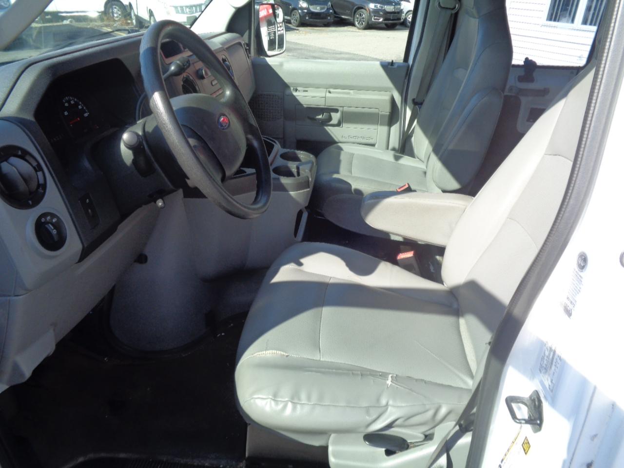 Ford Econoline Cargo Van E-250 Ext Recreational 2013