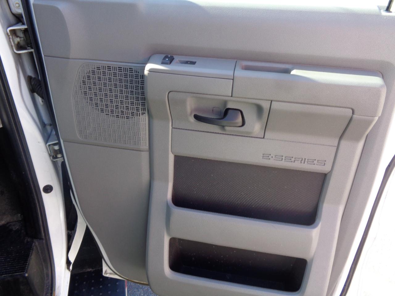 Ford Econoline Cargo Van E-250 Ext Recreational 2013