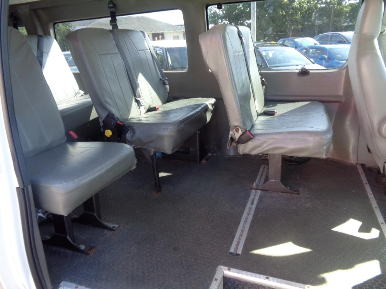 Ford Econoline Cargo Van E-250 Ext Recreational 2013