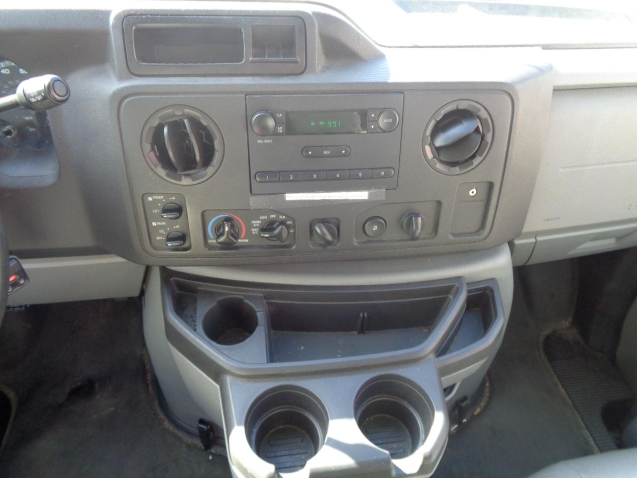 Ford Econoline Cargo Van E-250 Ext Recreational 2013