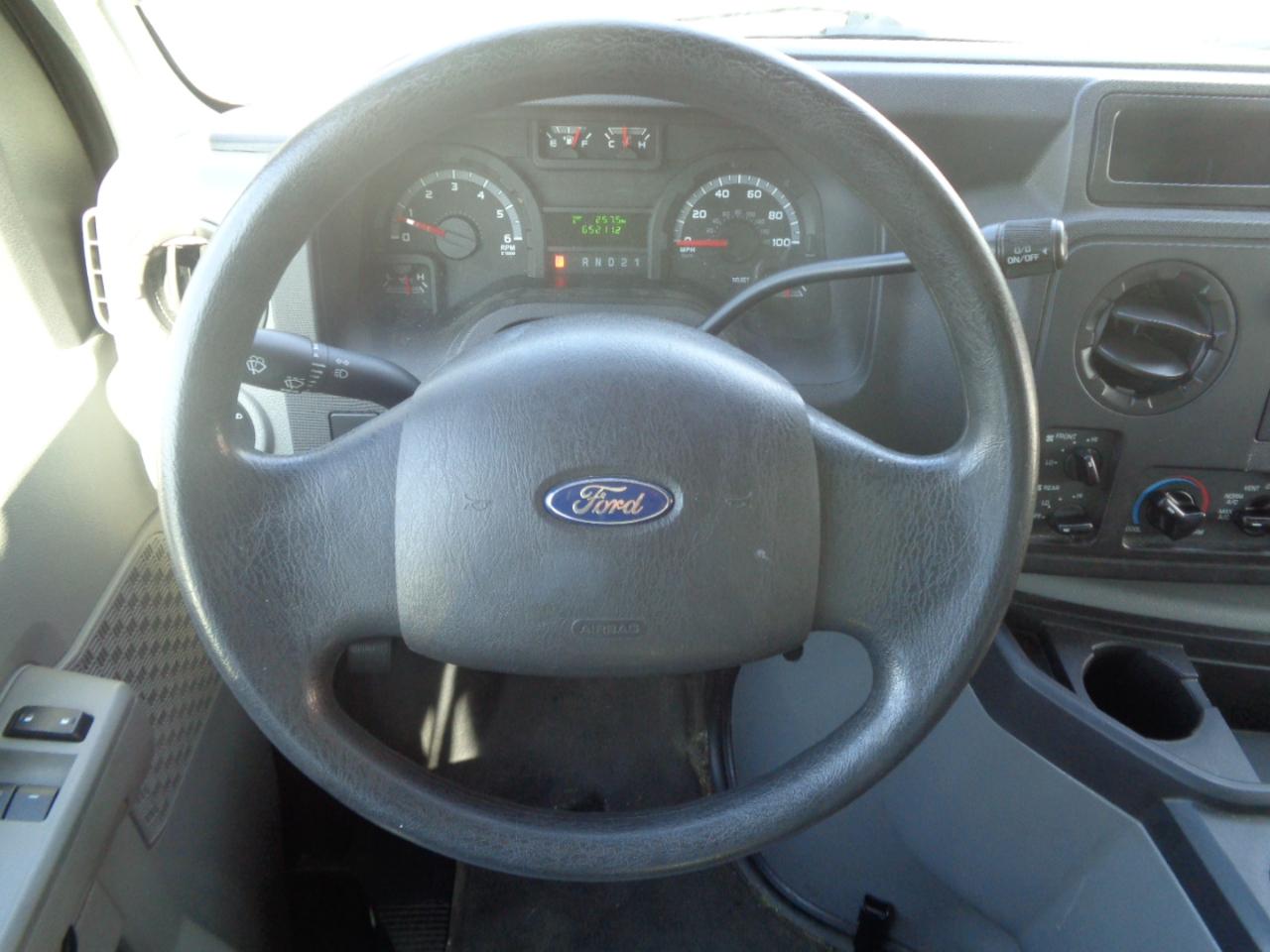 Ford Econoline Cargo Van E-250 Ext Recreational 2013