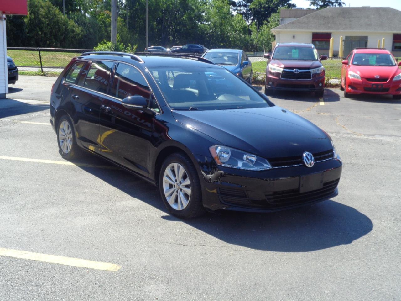 Volkswagen Golf SportWagen 1.8T S Manual 4MOTION 2017