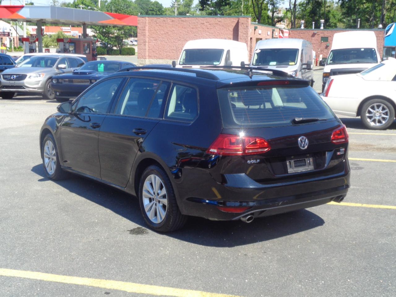 Volkswagen Golf SportWagen 1.8T S Manual 4MOTION 2017