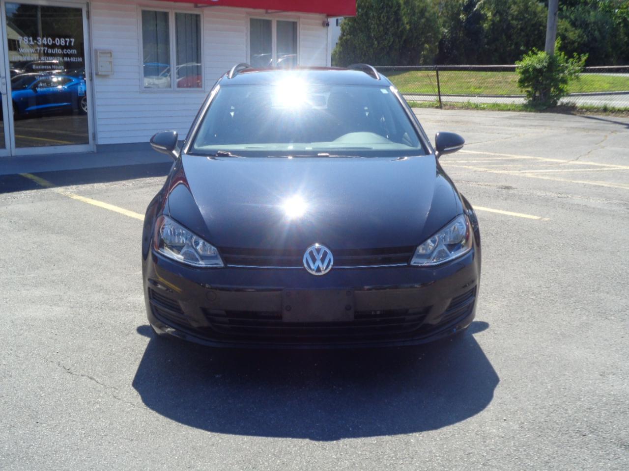Volkswagen Golf SportWagen 1.8T S Manual 4MOTION 2017