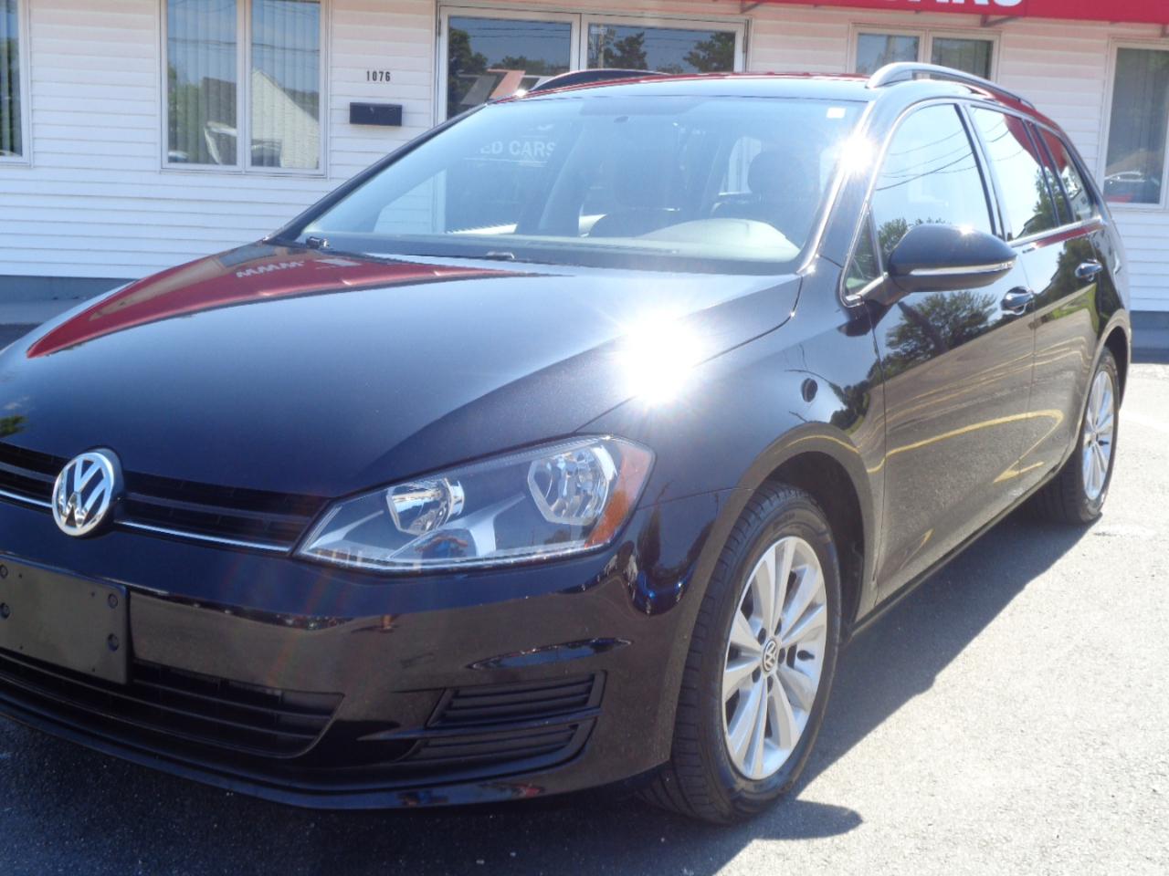 Volkswagen Golf SportWagen 1.8T S Manual 4MOTION 2017