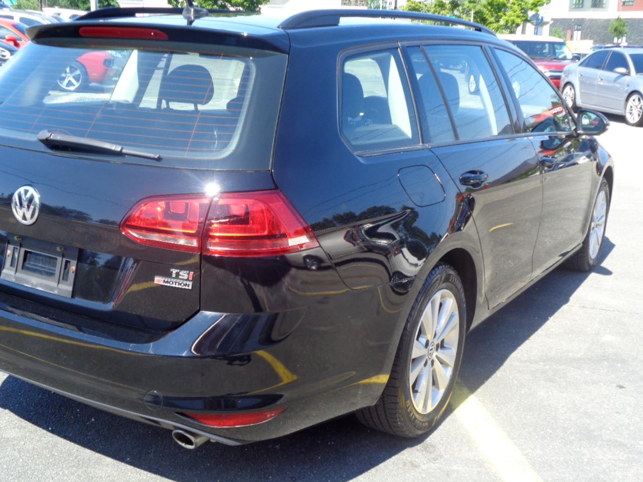 Volkswagen Golf SportWagen 1.8T S Manual 4MOTION 2017