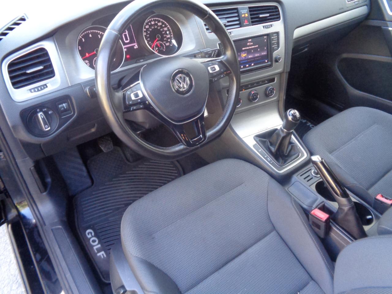 Volkswagen Golf SportWagen 1.8T S Manual 4MOTION 2017