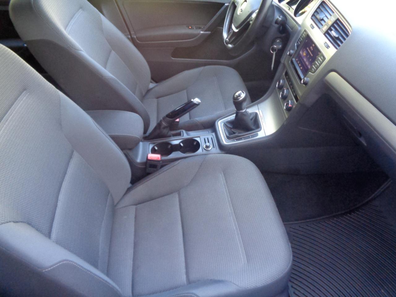 Volkswagen Golf SportWagen 1.8T S Manual 4MOTION 2017