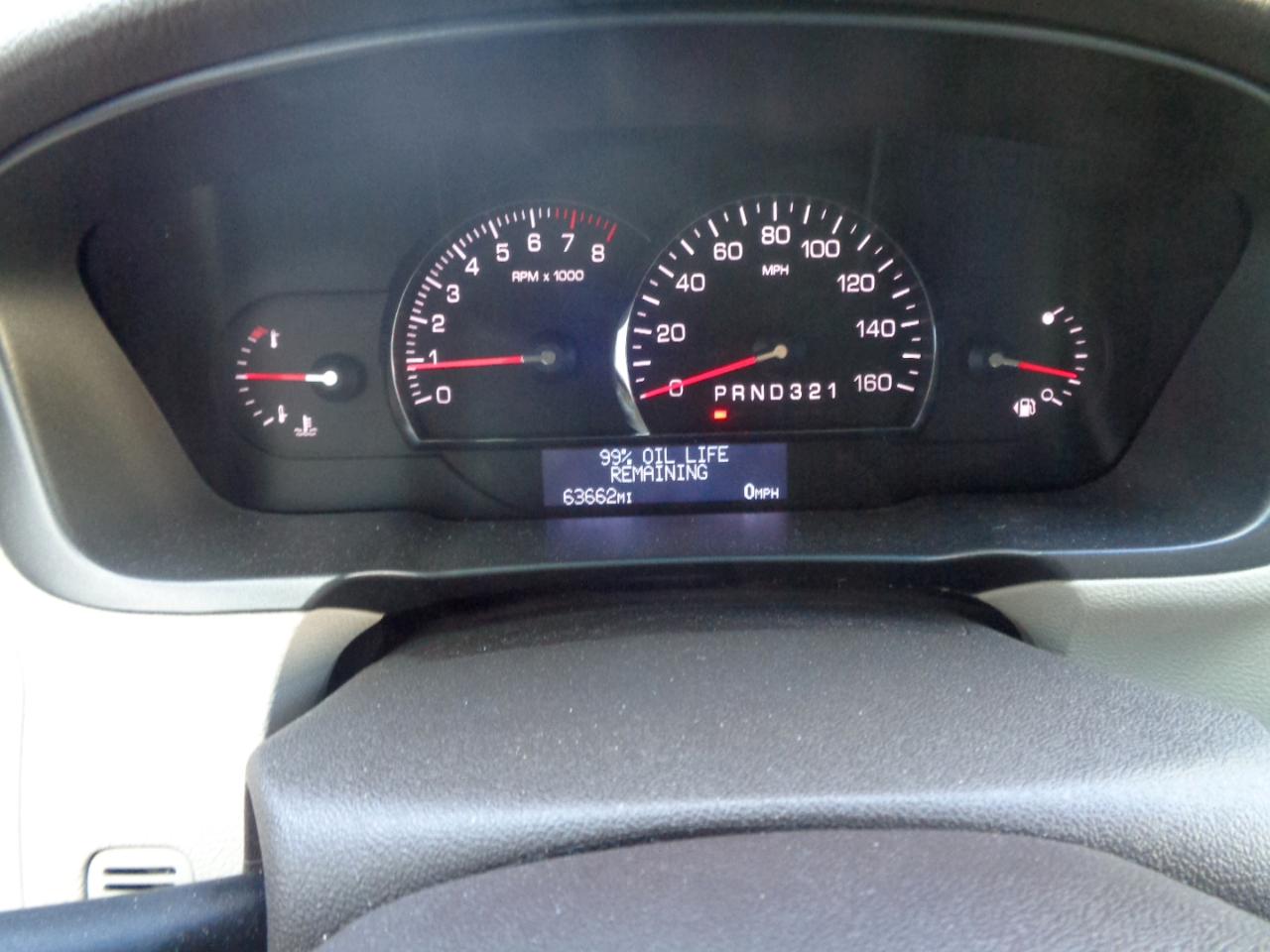 Cadillac DTS 4dr Sdn Luxury Collection 2011