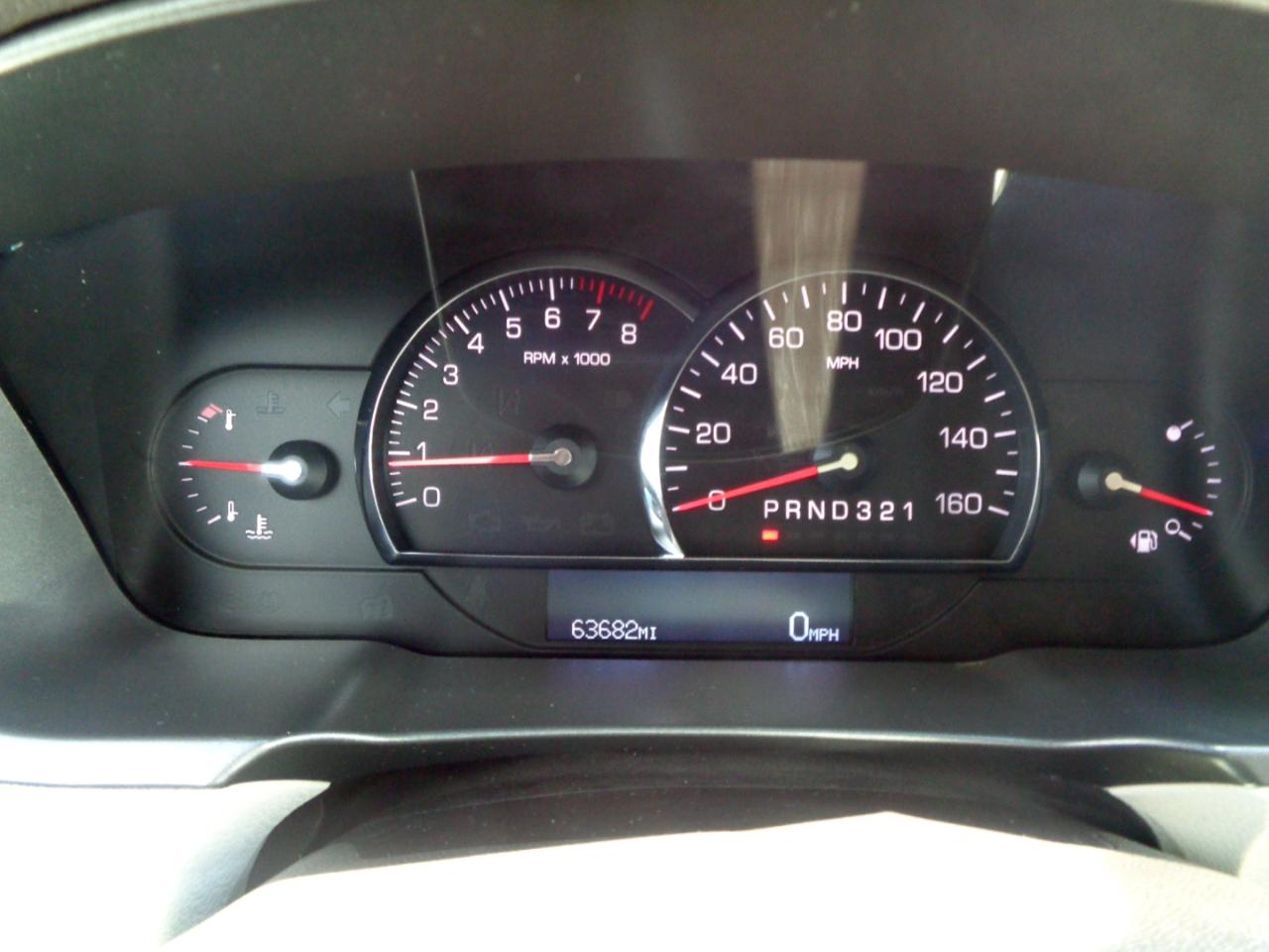 Cadillac DTS 4dr Sdn Luxury Collection 2011