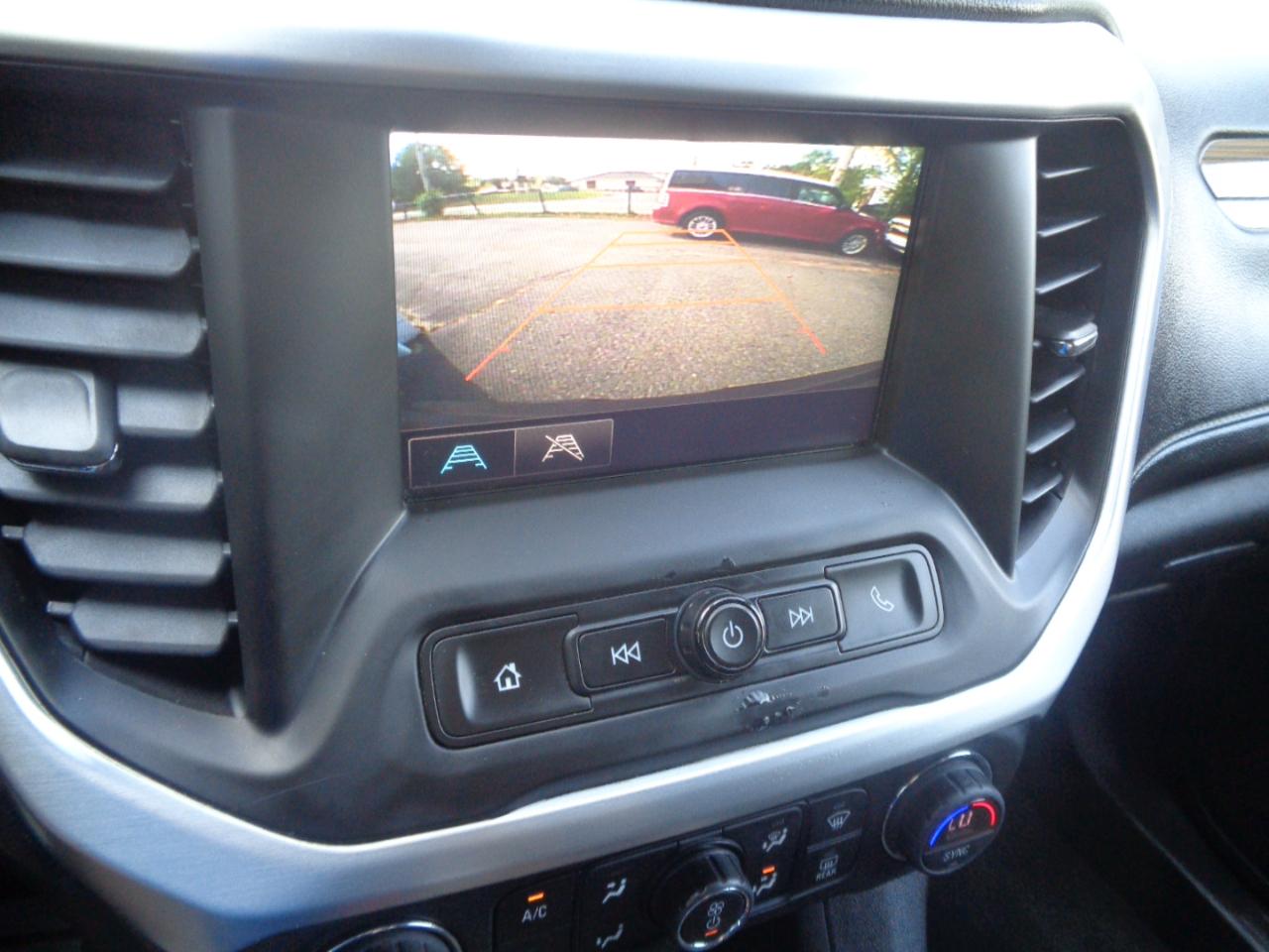 GMC Acadia FWD 4dr SLE w/SLE-1 2018
