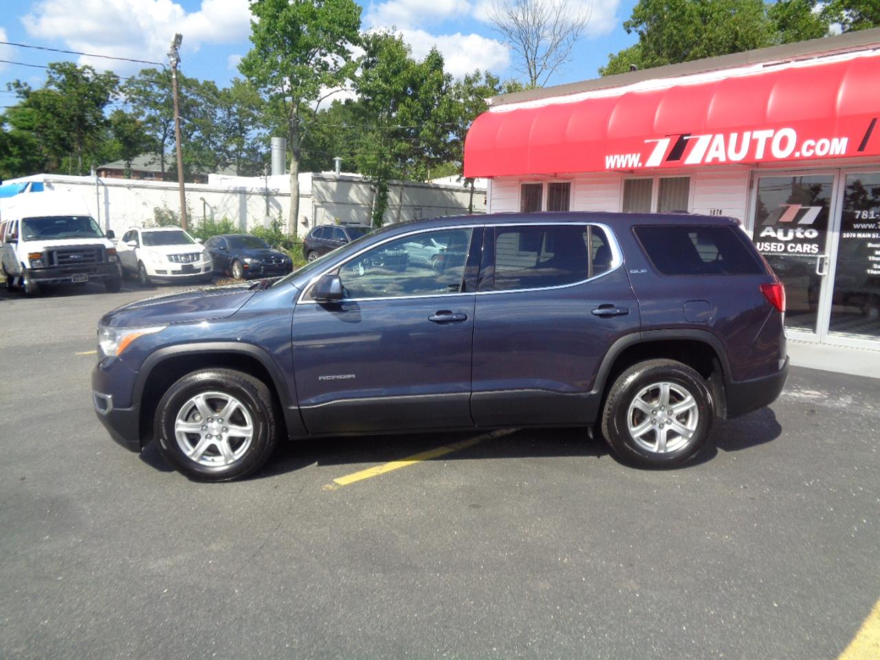 GMC Acadia FWD 4dr SLE w/SLE-1 2018