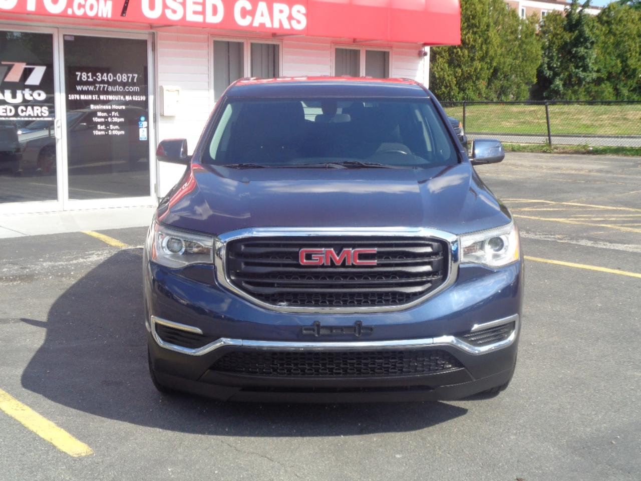 GMC Acadia FWD 4dr SLE w/SLE-1 2018