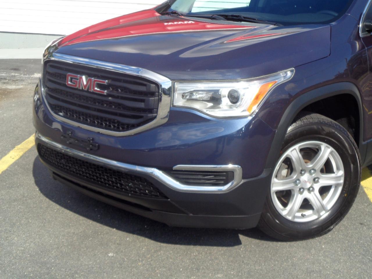 GMC Acadia FWD 4dr SLE w/SLE-1 2018