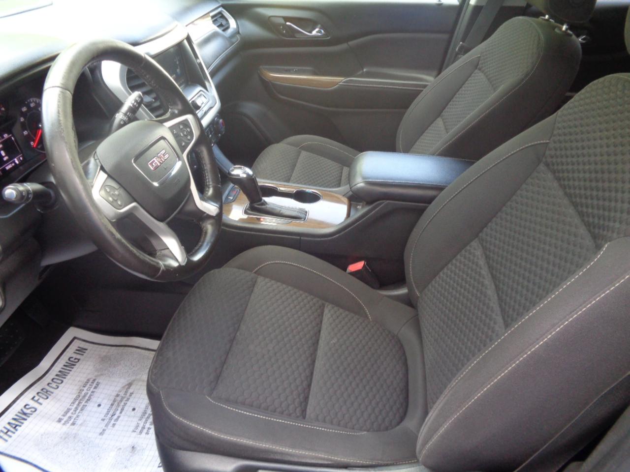 GMC Acadia FWD 4dr SLE w/SLE-1 2018