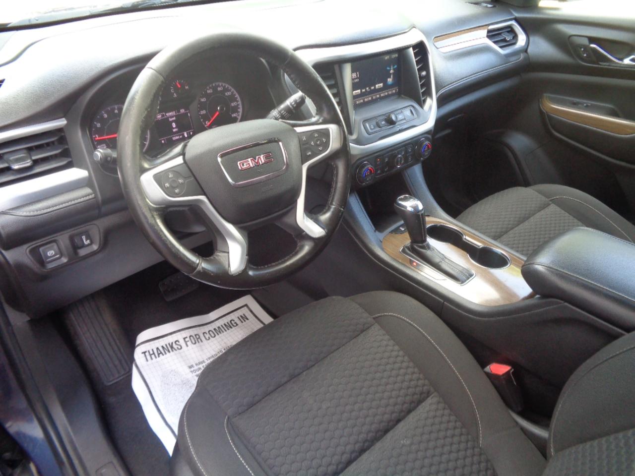 GMC Acadia FWD 4dr SLE w/SLE-1 2018