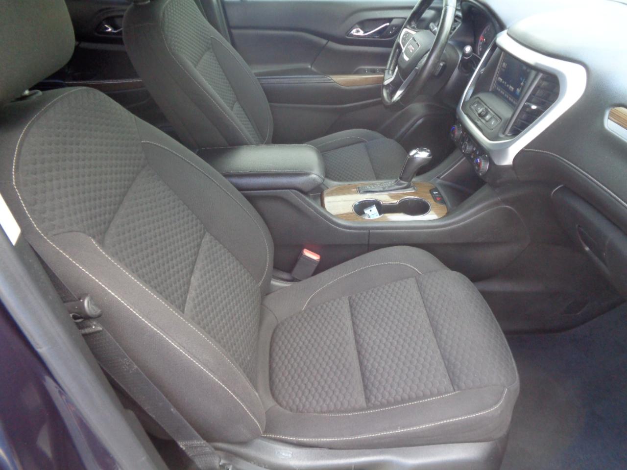 GMC Acadia FWD 4dr SLE w/SLE-1 2018