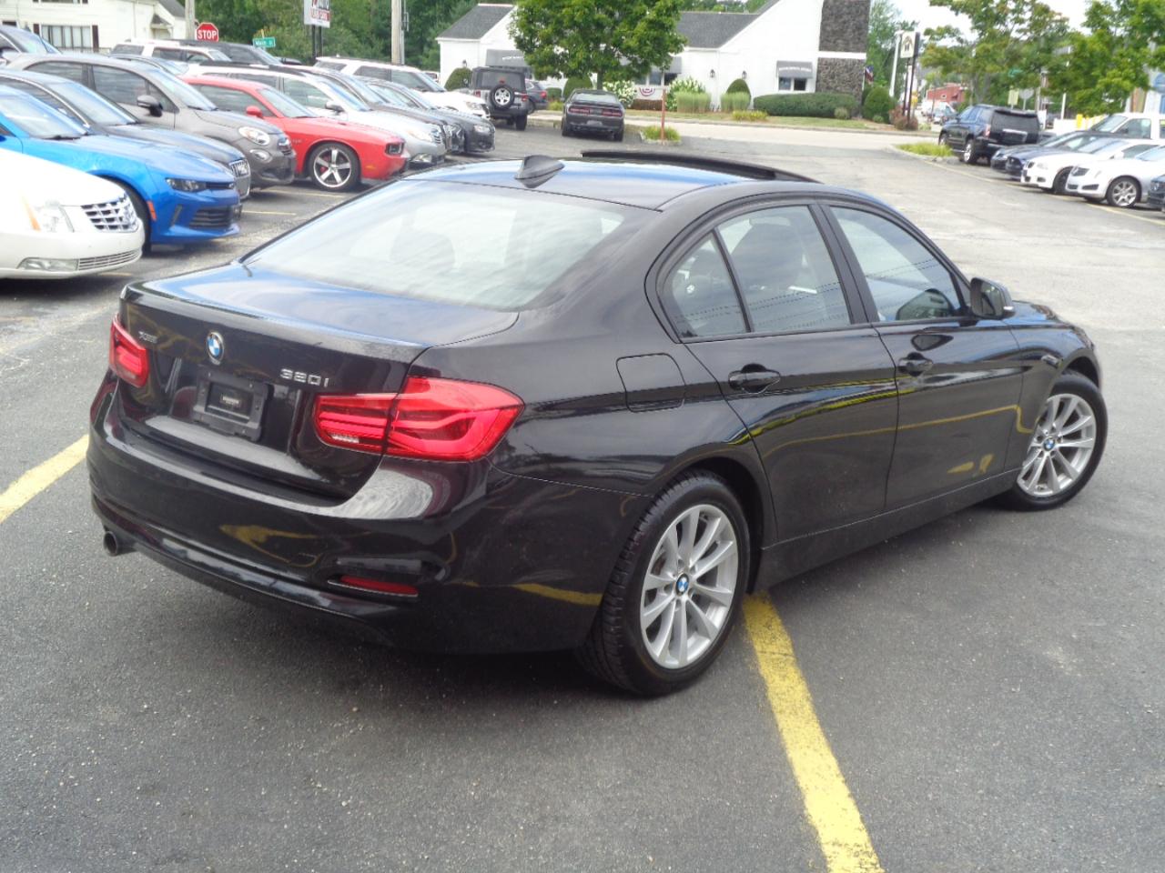 BMW 3 Series 320i xDrive Sedan 2018