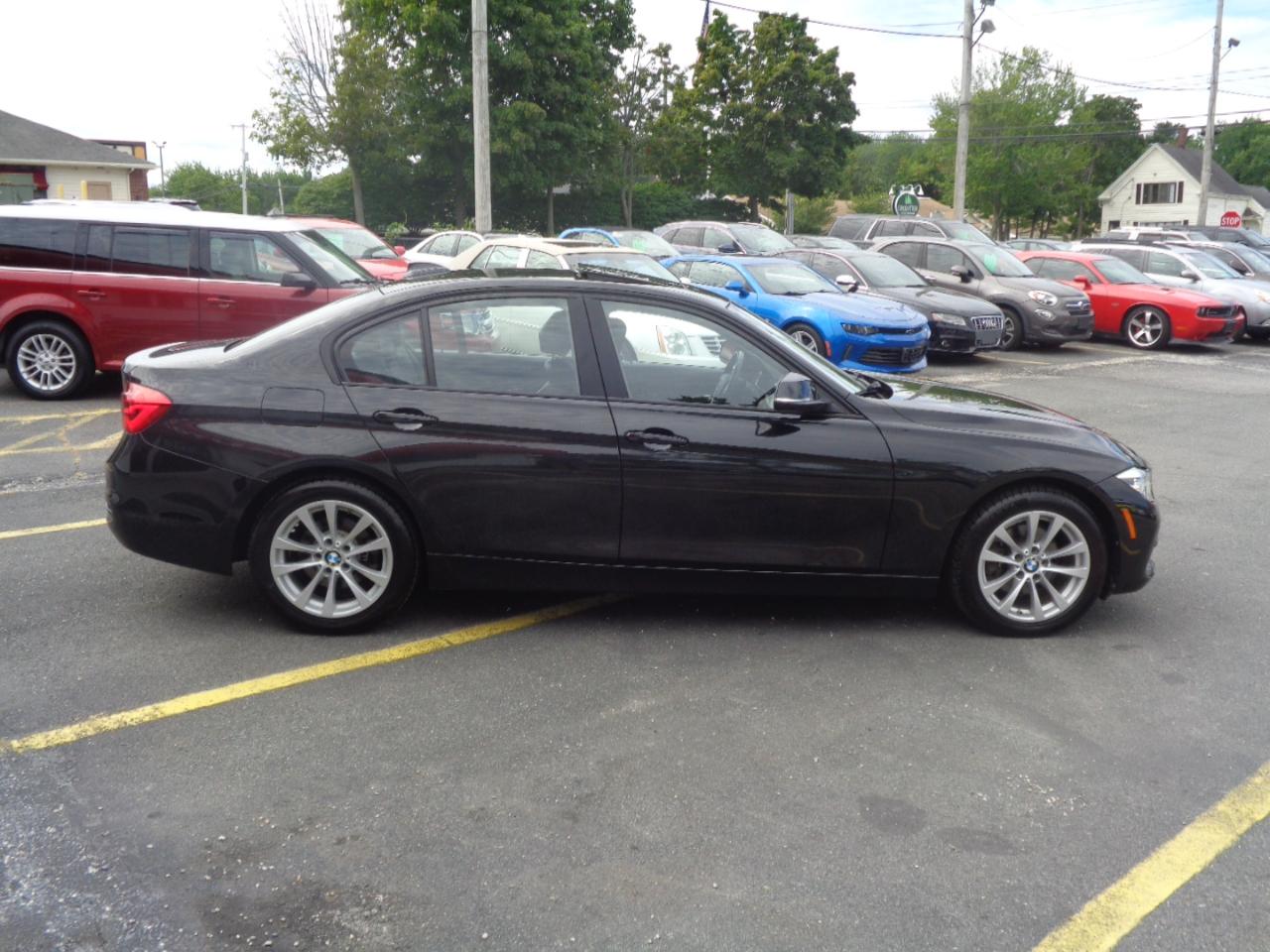 BMW 3 Series 320i xDrive Sedan 2018