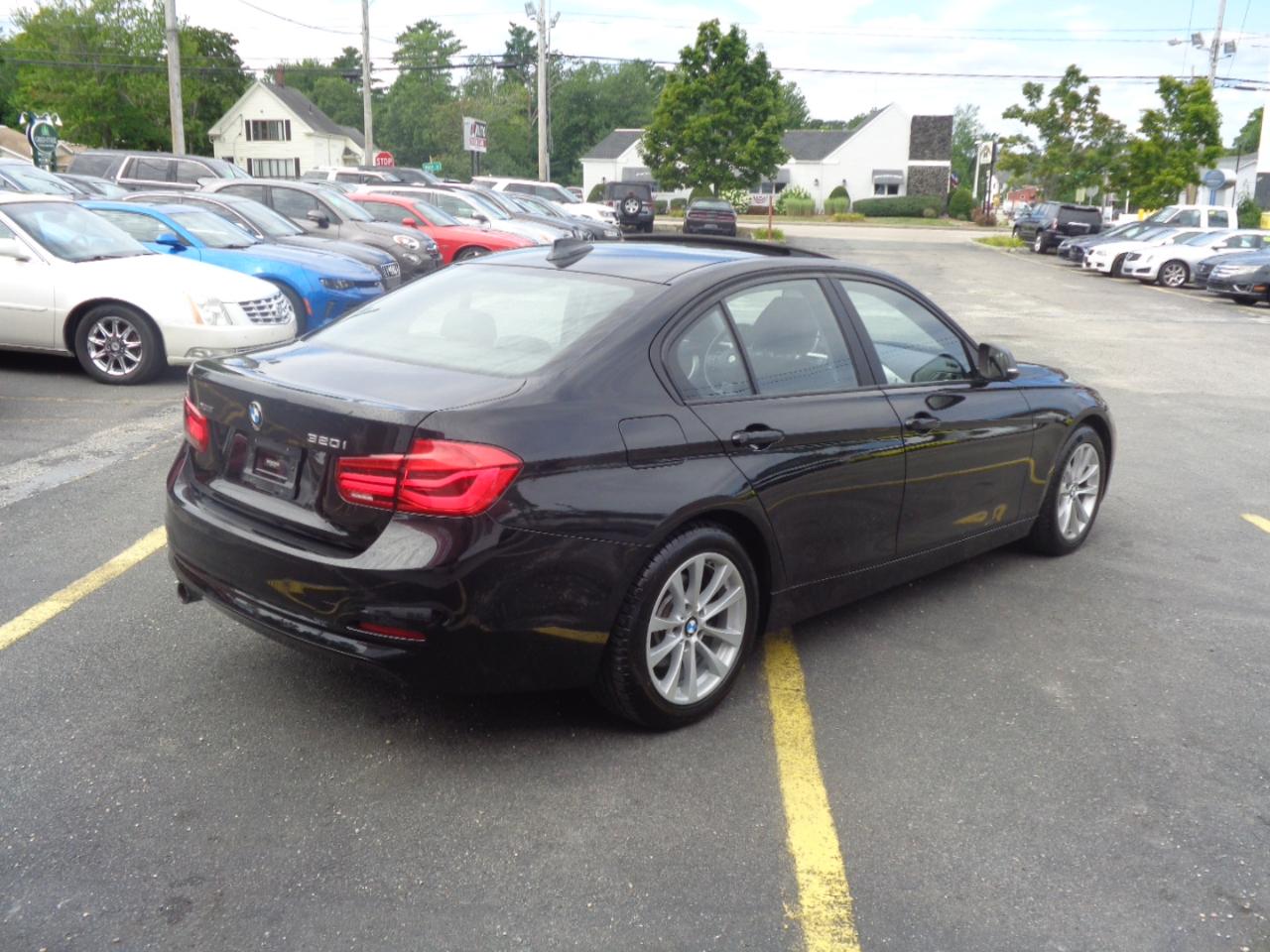 BMW 3 Series 320i xDrive Sedan 2018