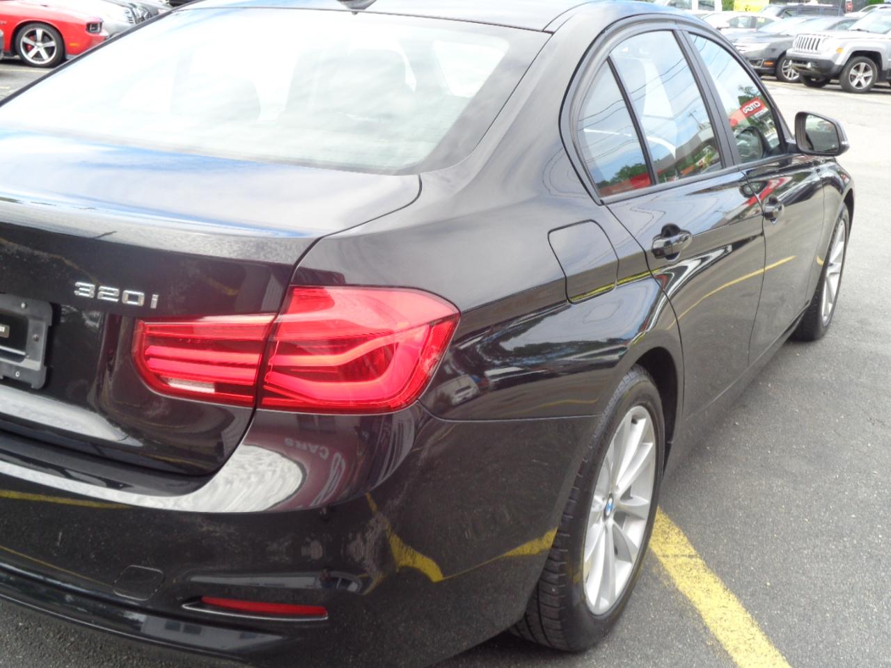 BMW 3 Series 320i xDrive Sedan 2018