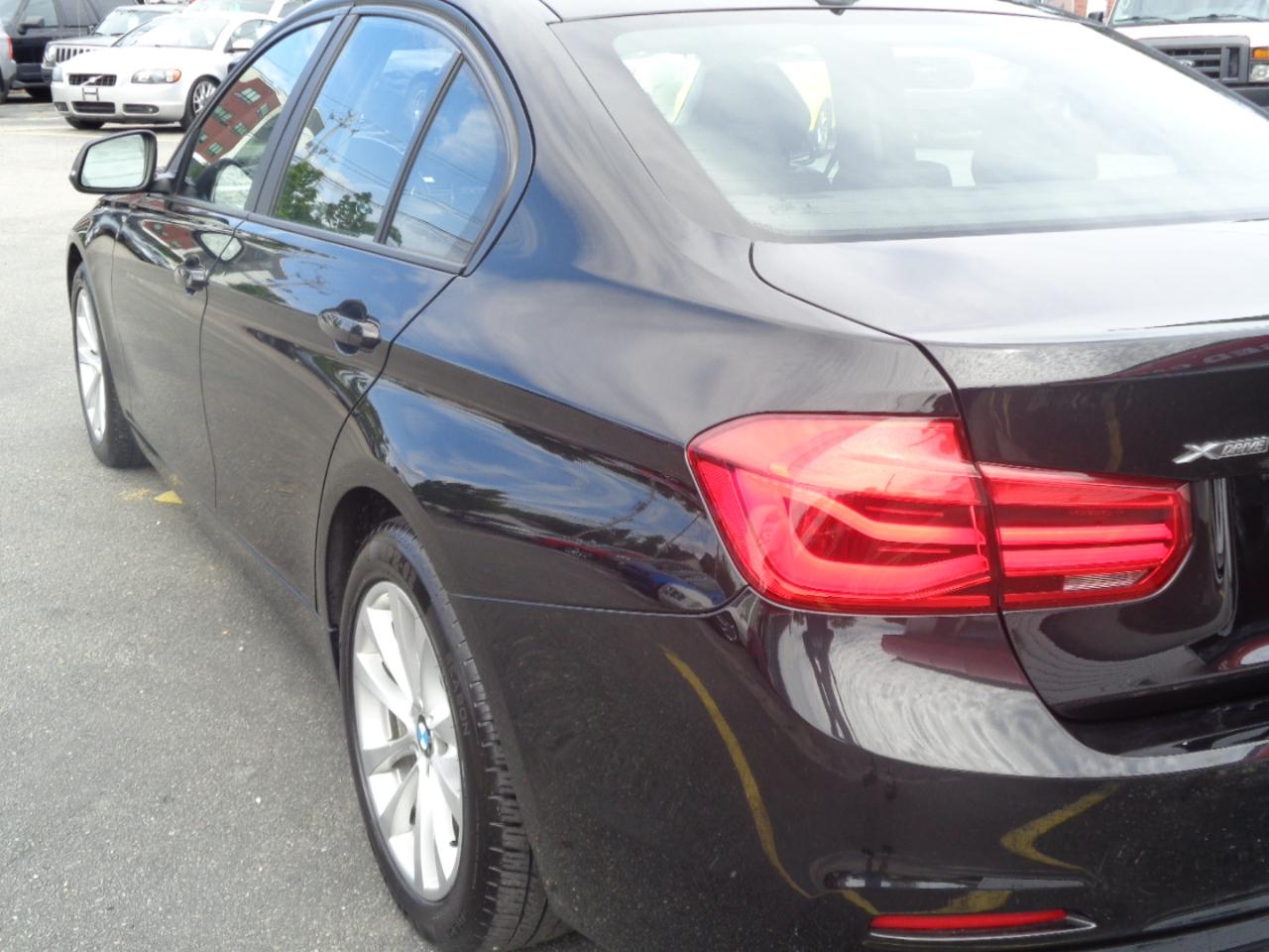 BMW 3 Series 320i xDrive Sedan 2018