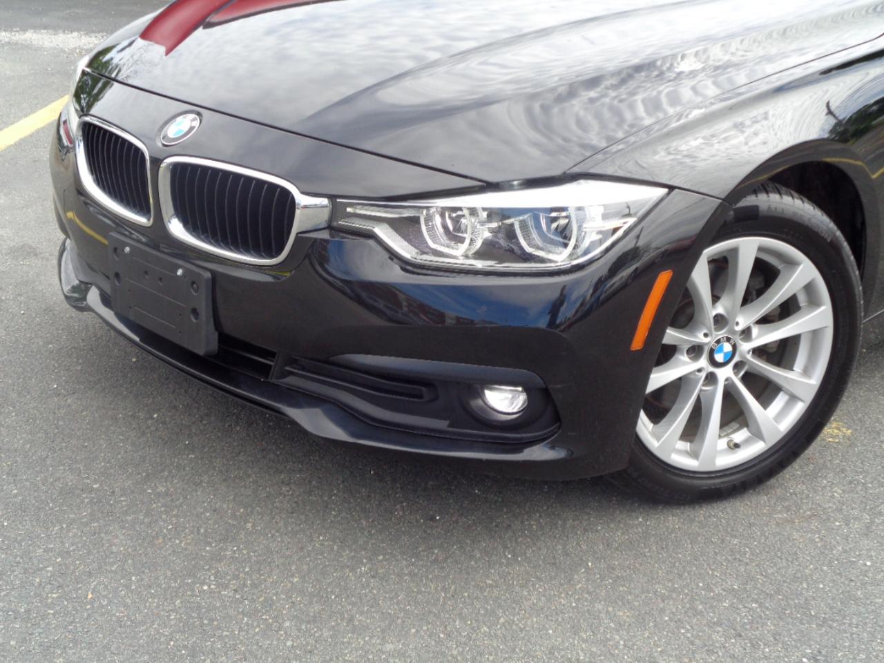 BMW 3 Series 320i xDrive Sedan 2018