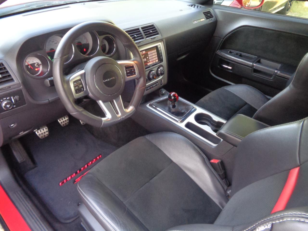 Dodge Challenger 2dr Cpe SRT8 2014