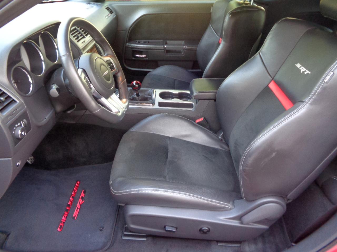 Dodge Challenger 2dr Cpe SRT8 2014
