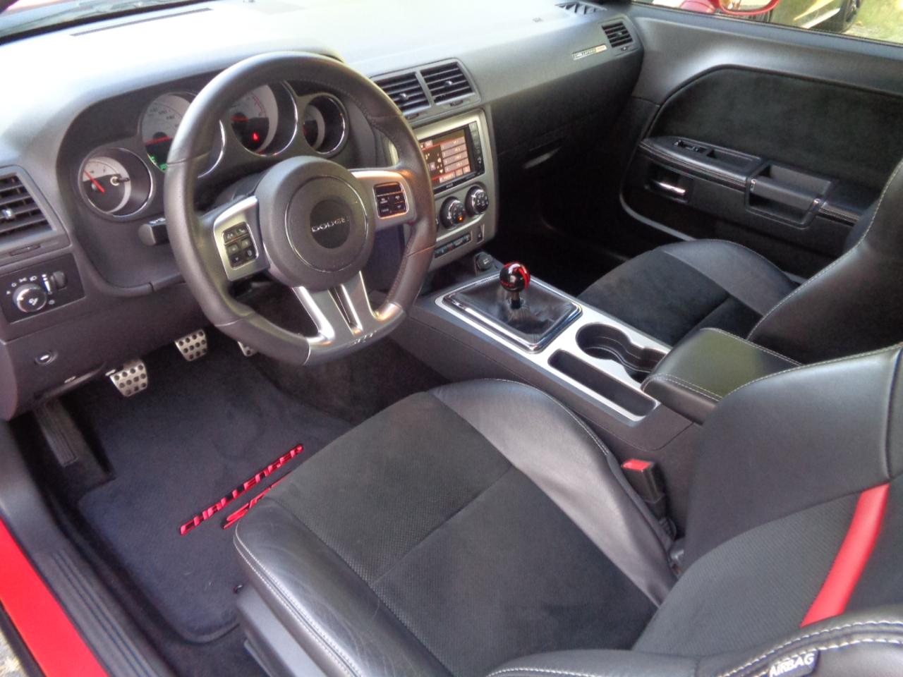 Dodge Challenger 2dr Cpe SRT8 2014