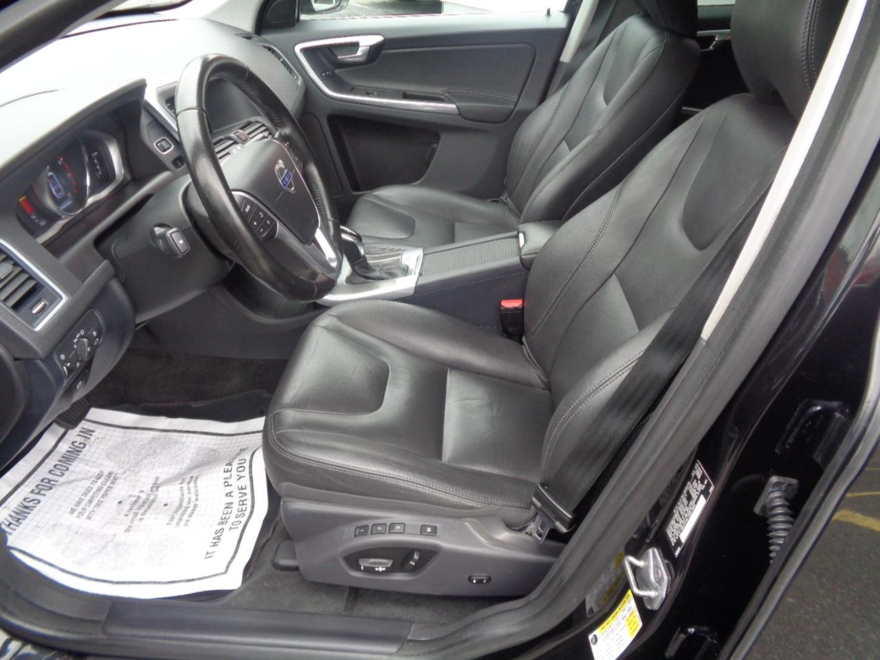 Volvo XC60 AWD 4dr T6 Drive-E 2016