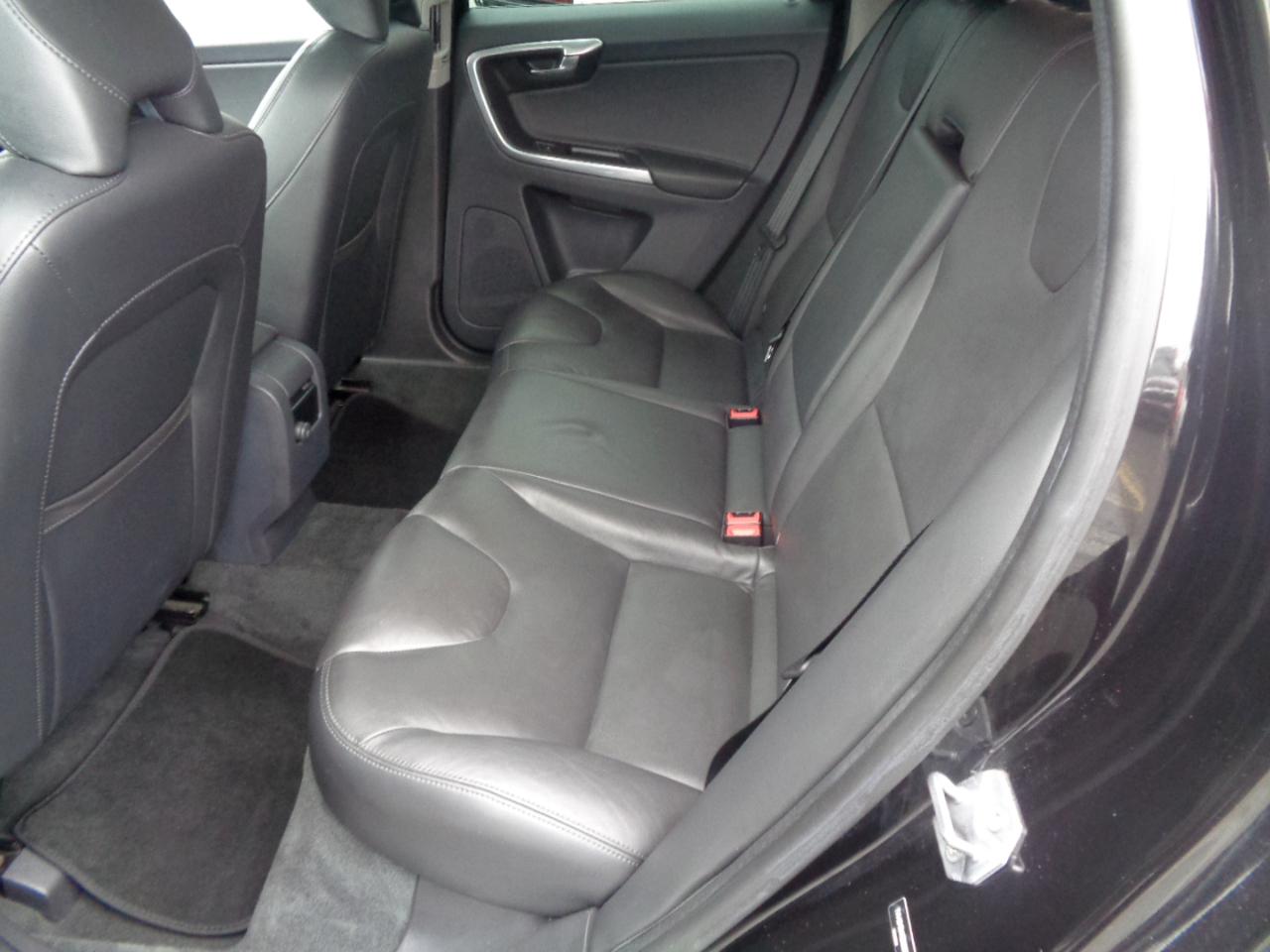 Volvo XC60 AWD 4dr T6 Drive-E 2016
