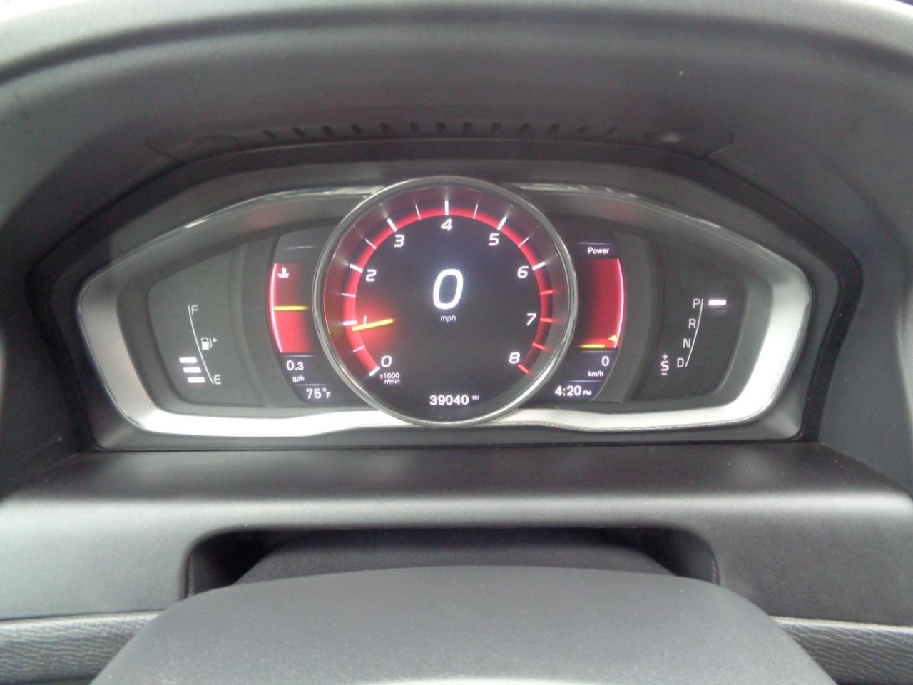 Volvo XC60 AWD 4dr T6 Drive-E 2016