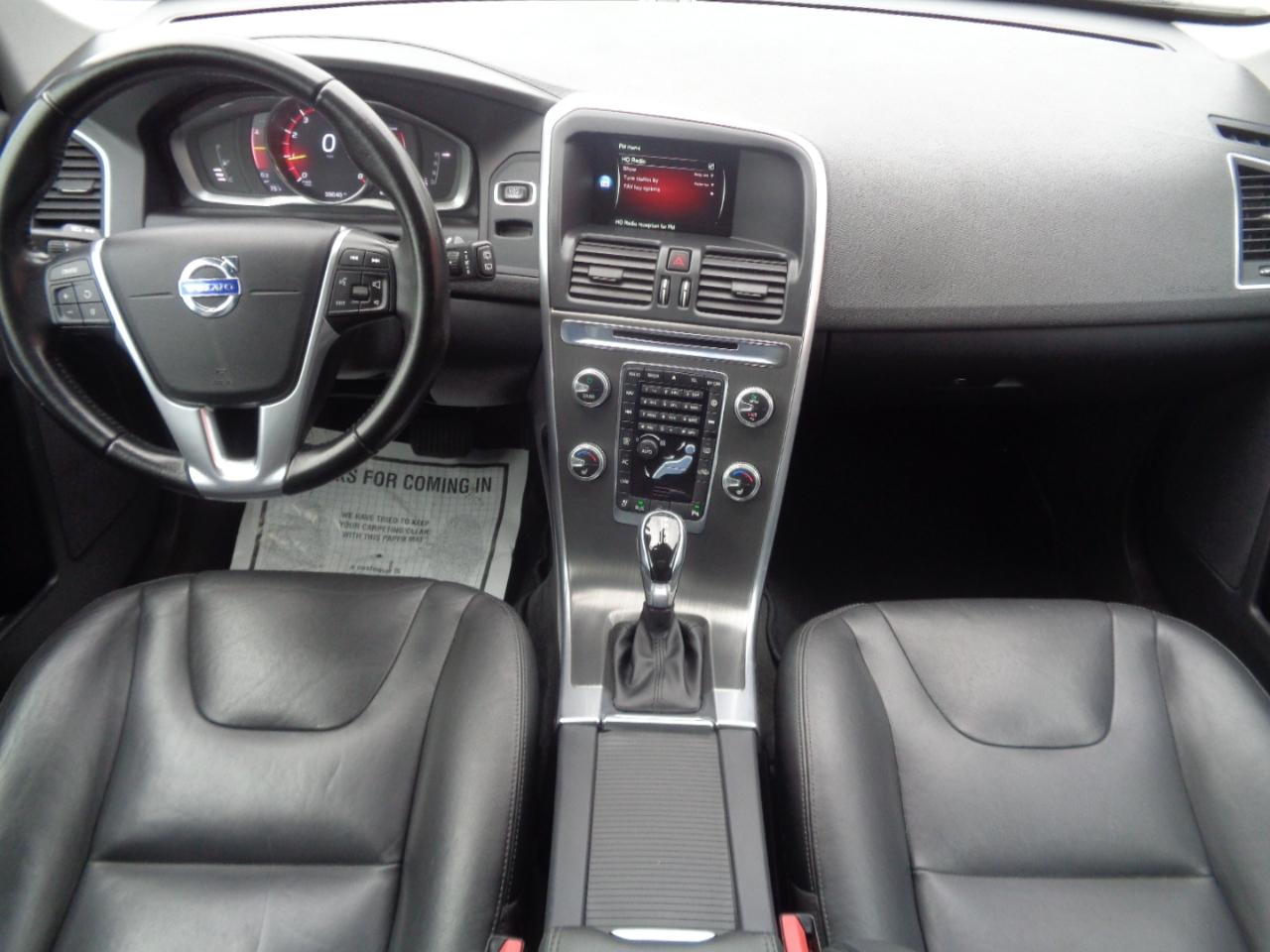 Volvo XC60 AWD 4dr T6 Drive-E 2016