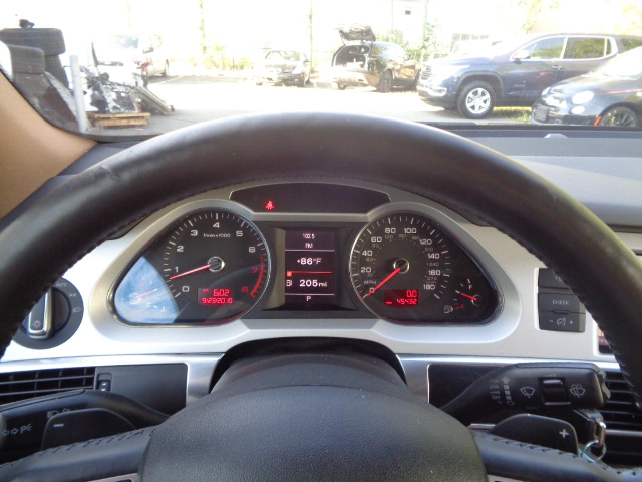 Audi A6 4dr Sdn quattro 3.0T Premium Plus 2011