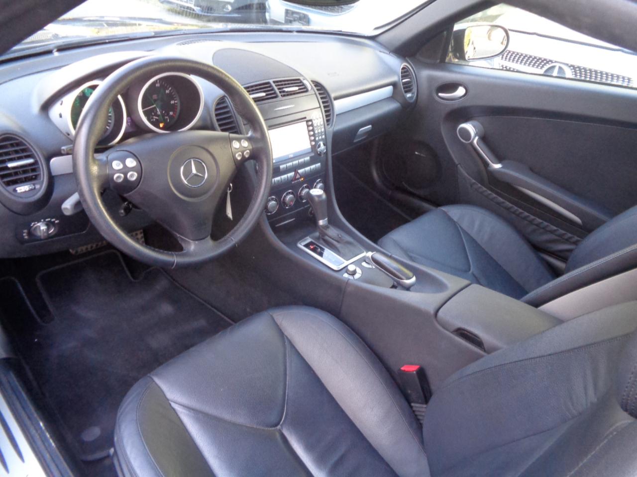 Mercedes-Benz SLK-Class 2dr Roadster 3.5L 2008
