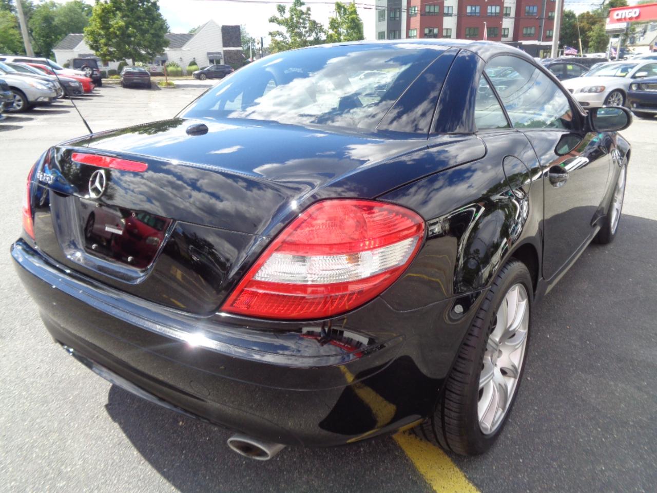 Mercedes-Benz SLK-Class 2dr Roadster 3.5L 2008