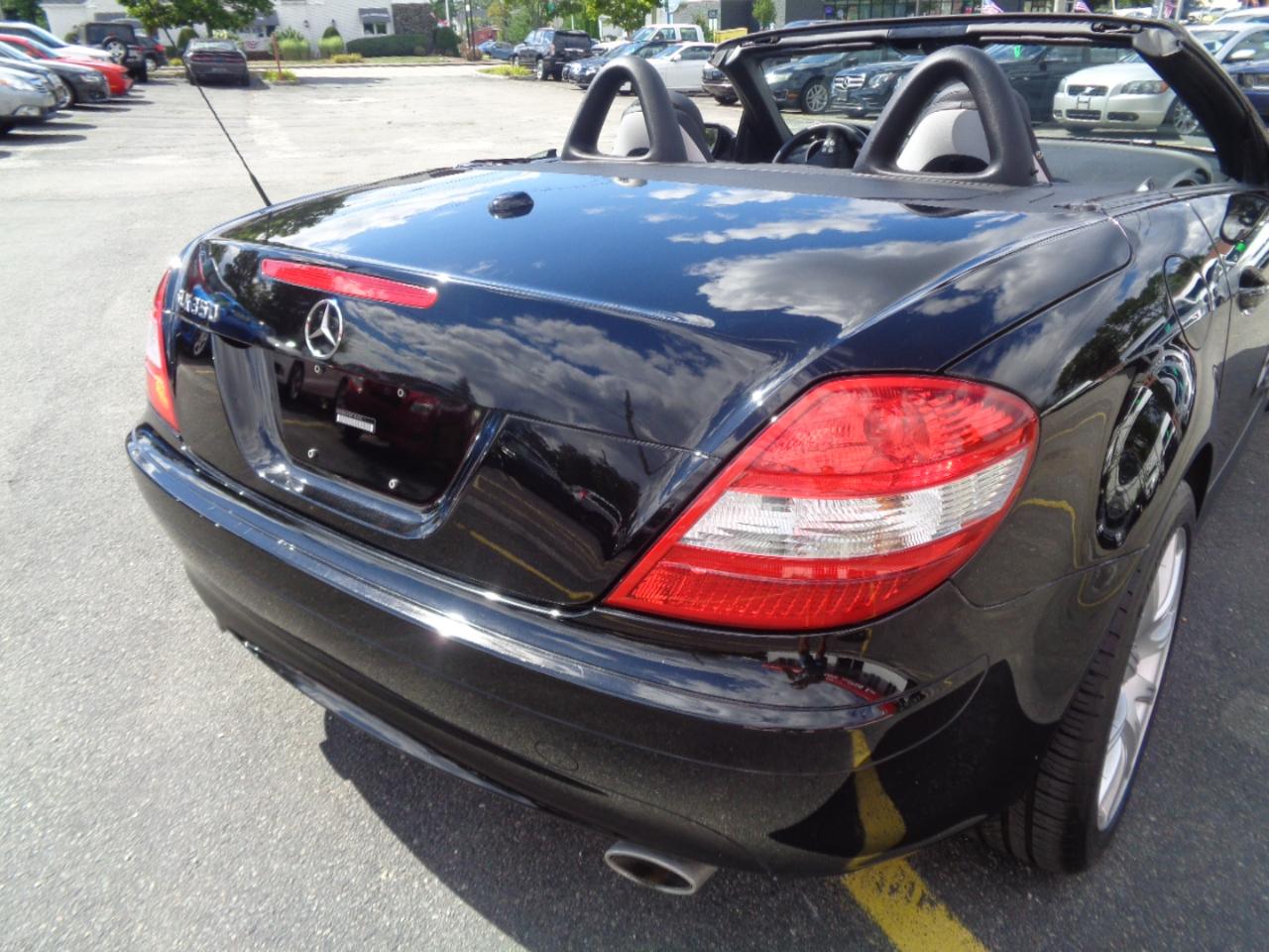 Mercedes-Benz SLK-Class 2dr Roadster 3.5L 2008