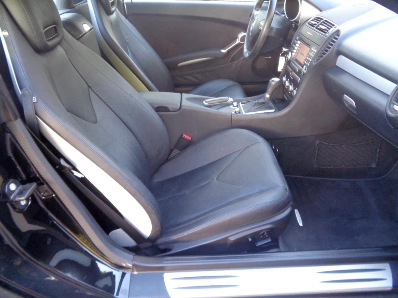 Mercedes-Benz SLK-Class 2dr Roadster 3.5L 2008
