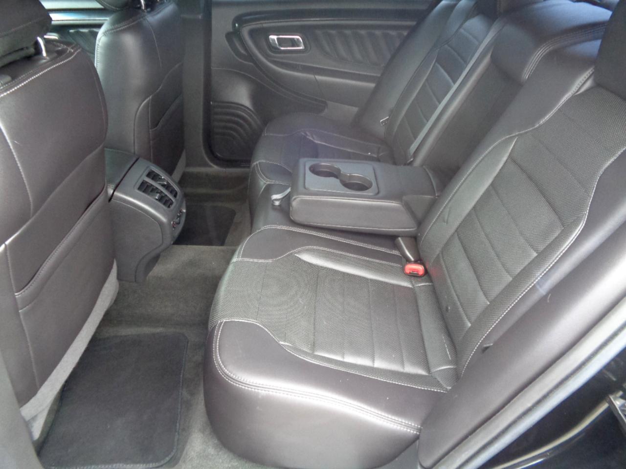 Ford Taurus 4dr Sdn SHO AWD 2013