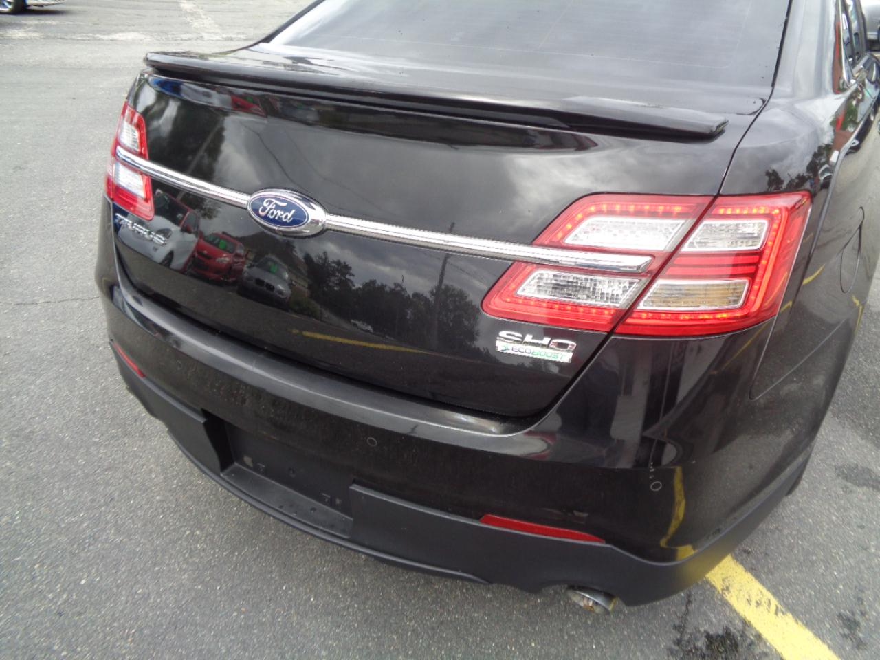 Ford Taurus 4dr Sdn SHO AWD 2013