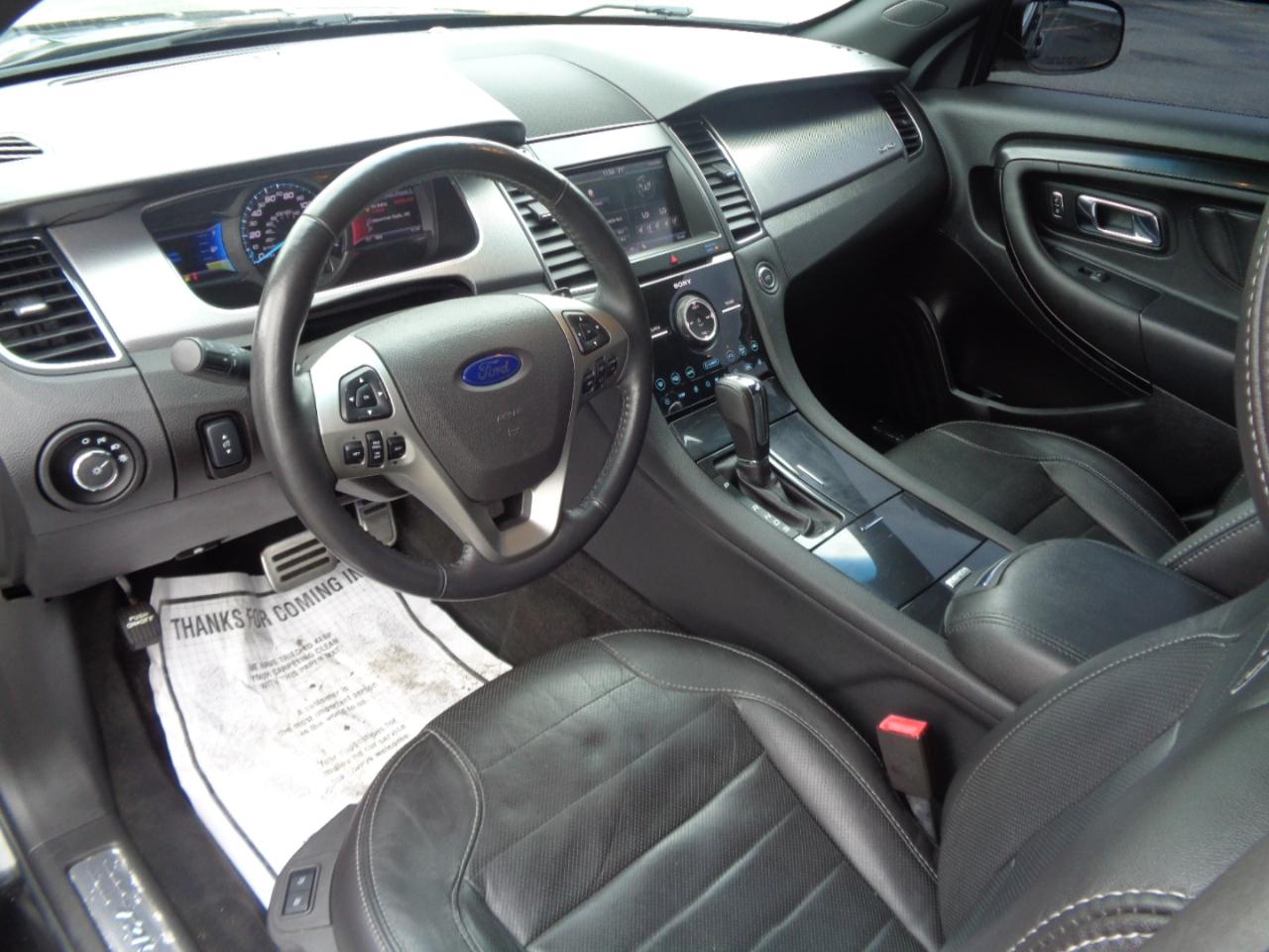 Ford Taurus 4dr Sdn SHO AWD 2013