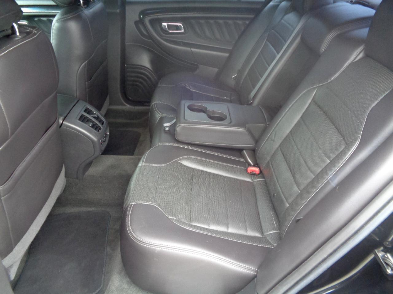 Ford Taurus 4dr Sdn SHO AWD 2013