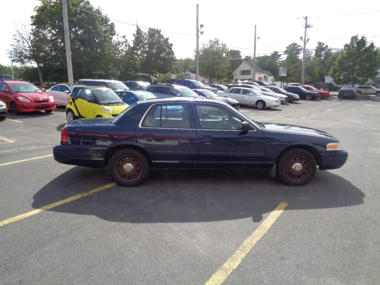 Ford Police Interceptor 4dr Sdn w/3.27 Axle 2010
