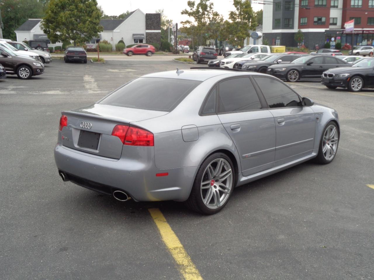 Audi RS 4 4dr Sdn 2008