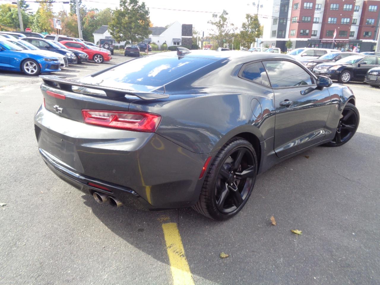Chevrolet Camaro 2dr Cpe 2SS 2018