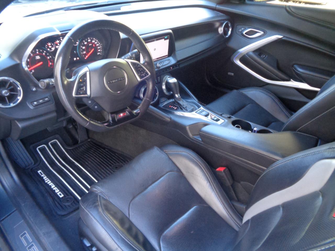 Chevrolet Camaro 2dr Cpe 2SS 2018
