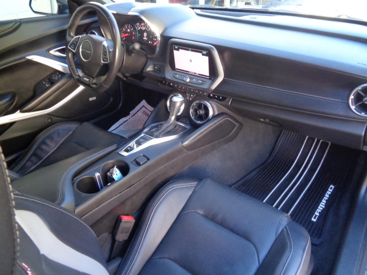 Chevrolet Camaro 2dr Cpe 2SS 2018